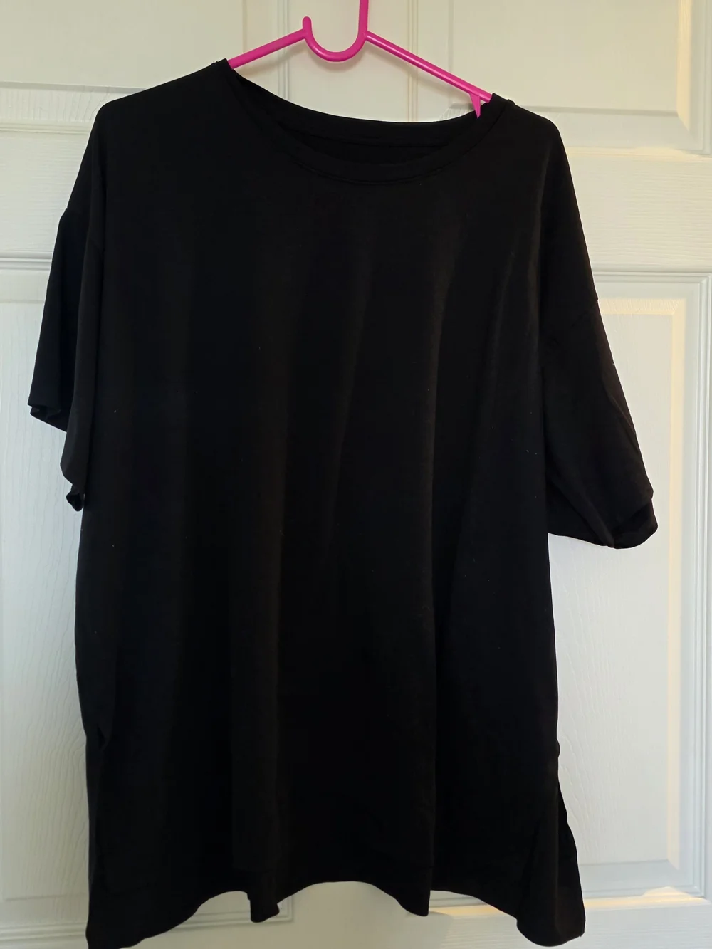 Uniqlo AIRism Relaxed T-Shirt — Black - Picture 2 of 4